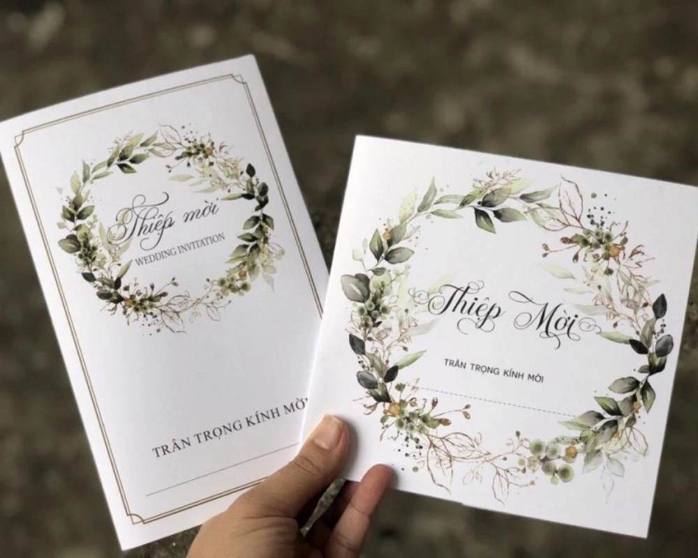 Mẫu thiệp mời cưới trắng, truyền thống