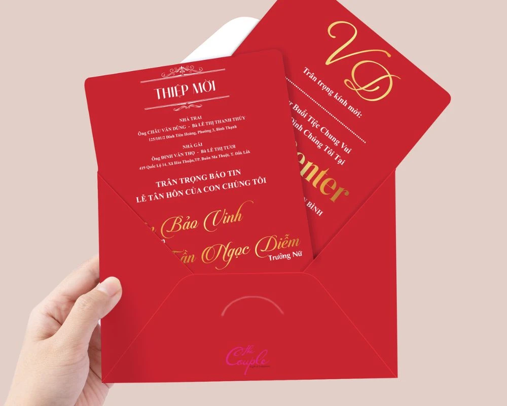 Thiệp cưới đỏ rực rỡ