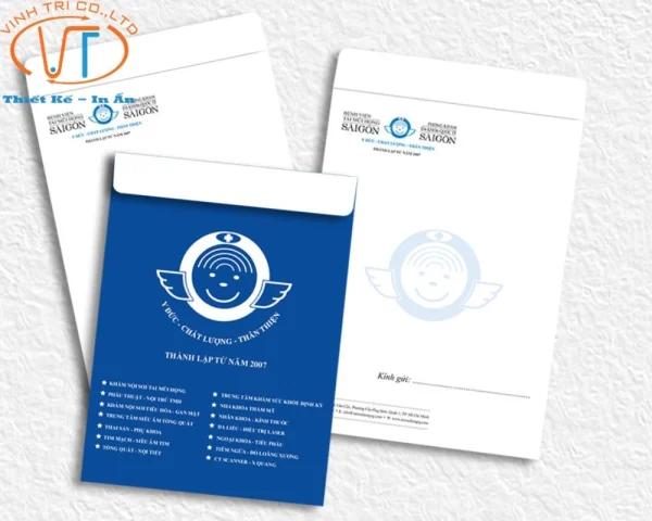 Mẫu bao thư khổ lớn A4, có biểu tượng logo ấn tượng trên phông nền trắng