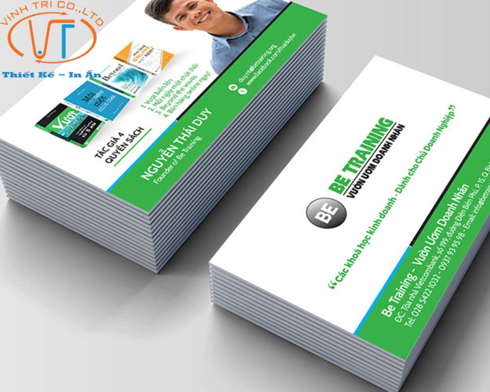 Mẫu card visit nhân viên kinh doanh với tông màu xanh lạ mắt và hình ảnh cá nhân sáng tạo