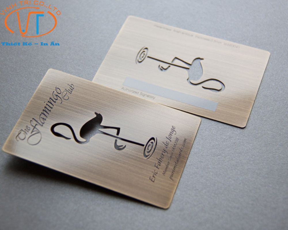 Mẫu card visit in bằng chất liệu metallic