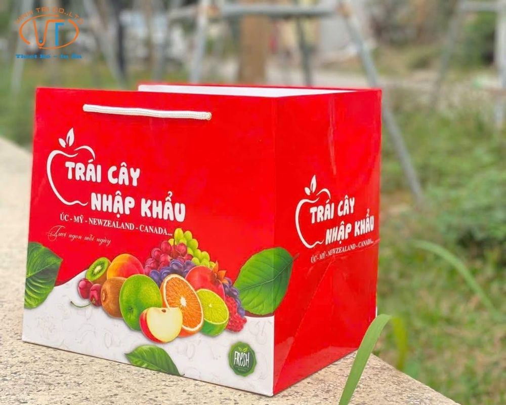 Túi giấy đựng trái cây màu đỏ