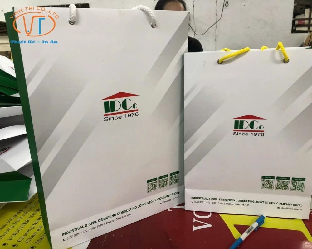 50+ Mẫu Túi Giấy In Logo Đẹp, Độc Đáo