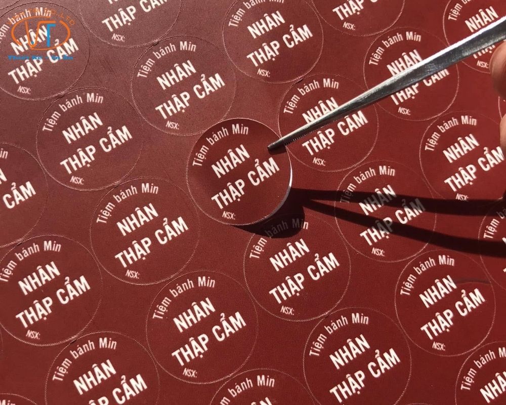 Tem bánh trung thu nhân thập cẩm màu nâu đỏ