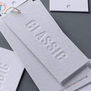 Tag quần áo in nổi classic