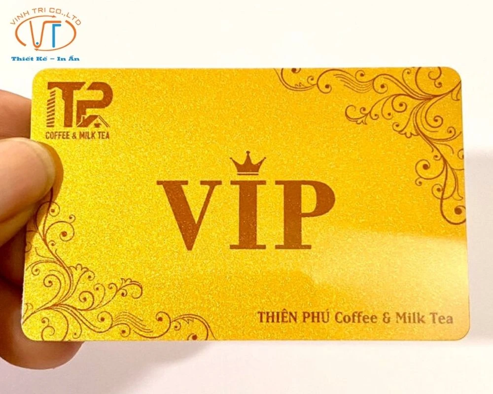 Thẻ VIP card màu vàng rực rỡ