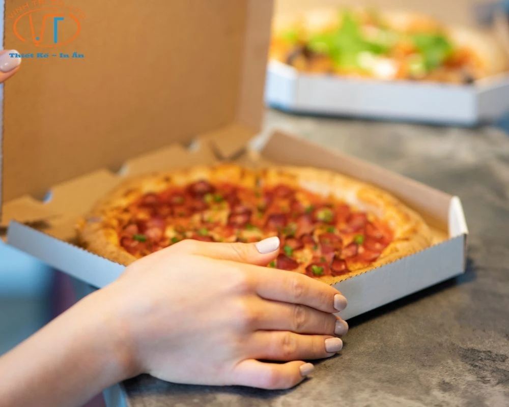 Hộp bánh pizza màu trắng loại nhỏ