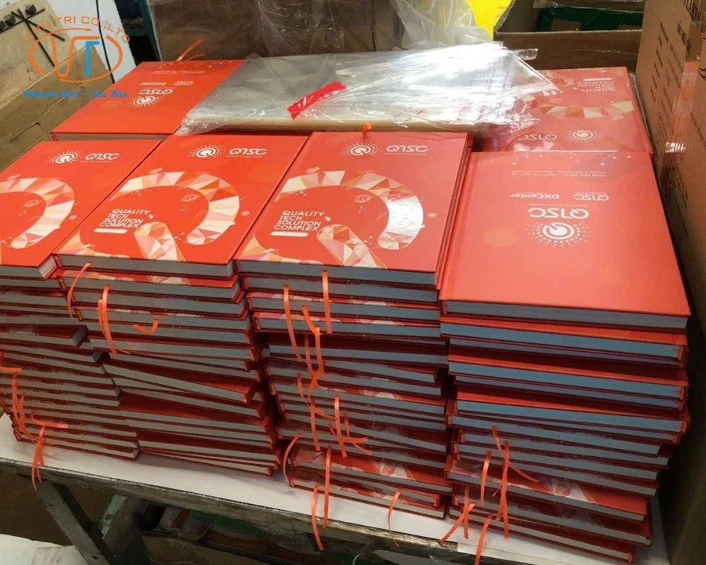 Đơn hàng sổ tay bồi bìa cứng có may chỉ tại xưởng In Vĩnh Trị
