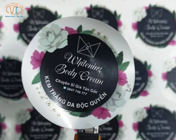Tem decal nhựa