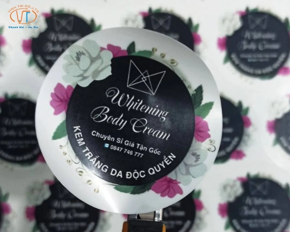 Tem decal nhựa