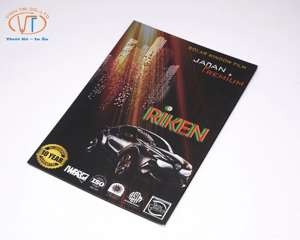 Mẫu brochure được thiết kế sang trọng