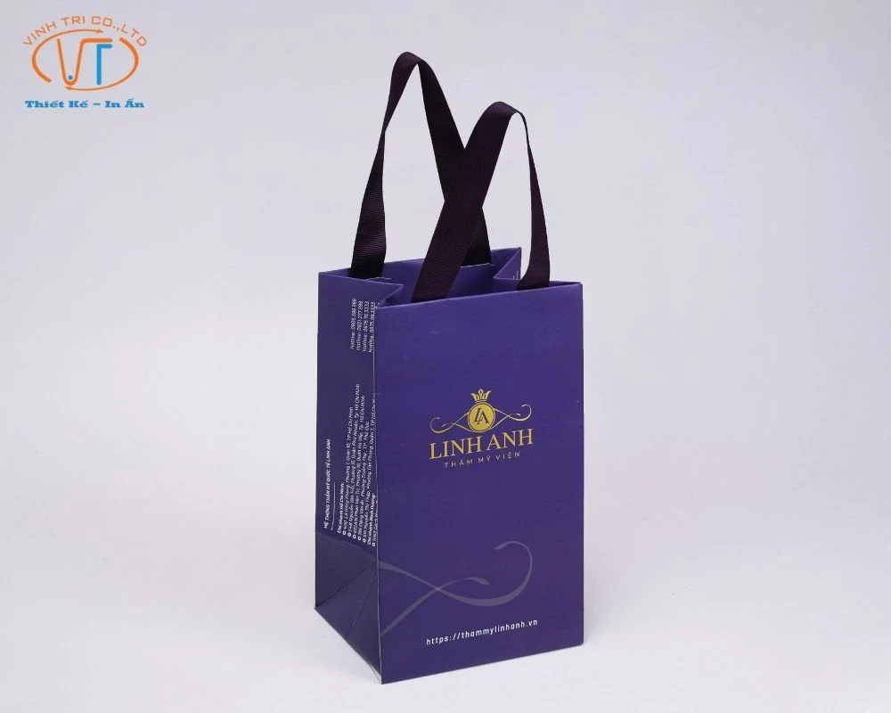 Túi giấy đáng đứng thương hiệu Linh Anh