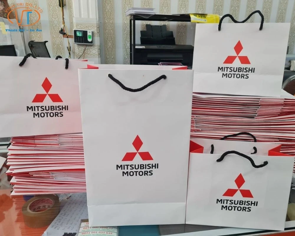 Túi giấy mỹ thuật của hãng Mitsubishi Motors