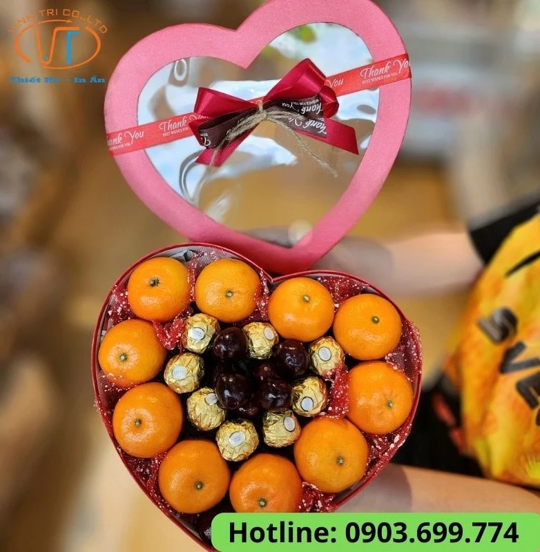 Hộp quà trái tim đựng bánh kẹo