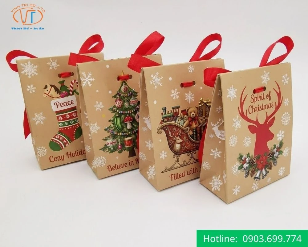 Túi giấy Noel có họa tiết đẹp mắt