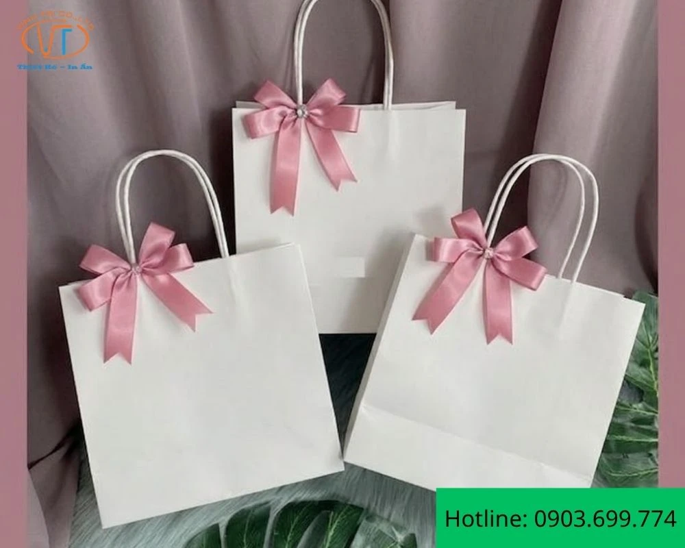 Mẫu túi đựng nước hoa gắn nơ hồng