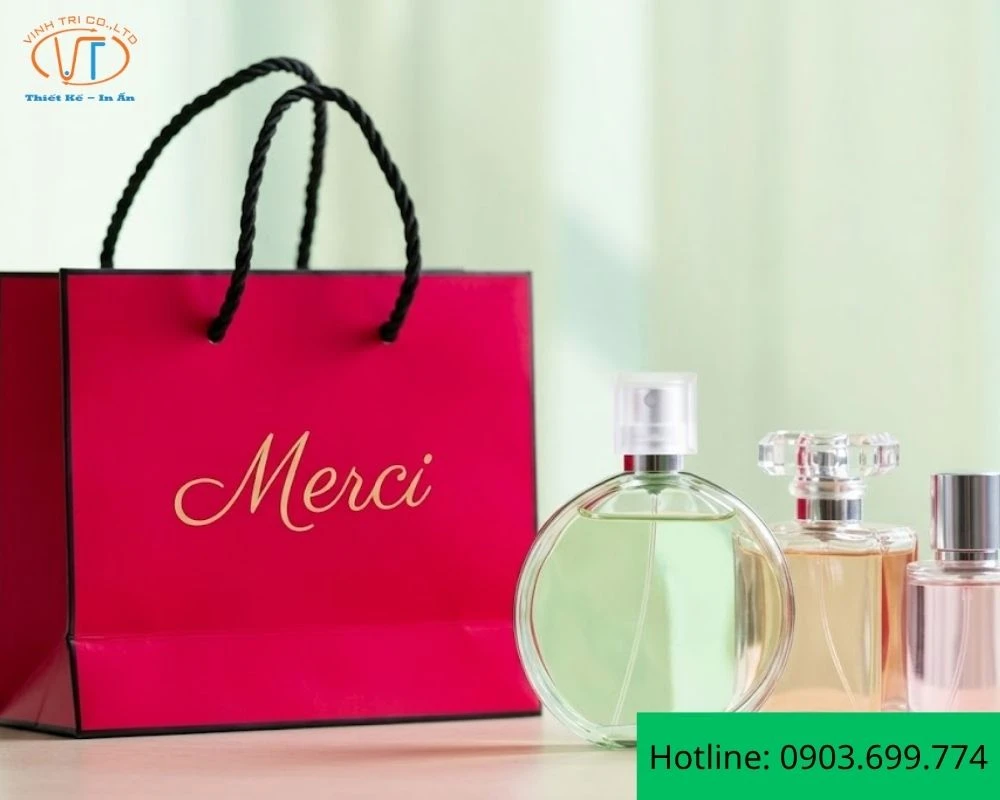 Túi giấy đựng nước hoa hãng Merci